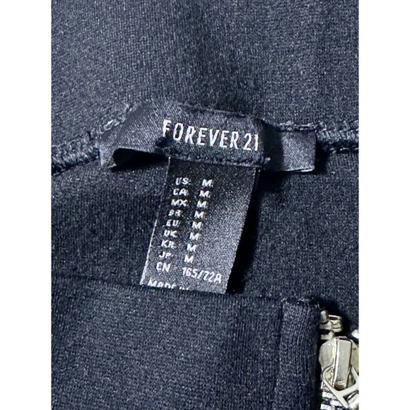 Forever 21 Black Mini Skirt Medium With Front Zipper Closure - Picture 3 of 4